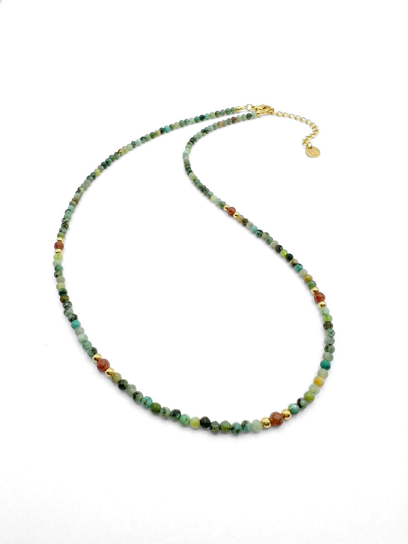 Kette Tuerkis Goldsand – Produktbild auf weissem Hintergrund, Naturstein Halskette, Boho Schmuck