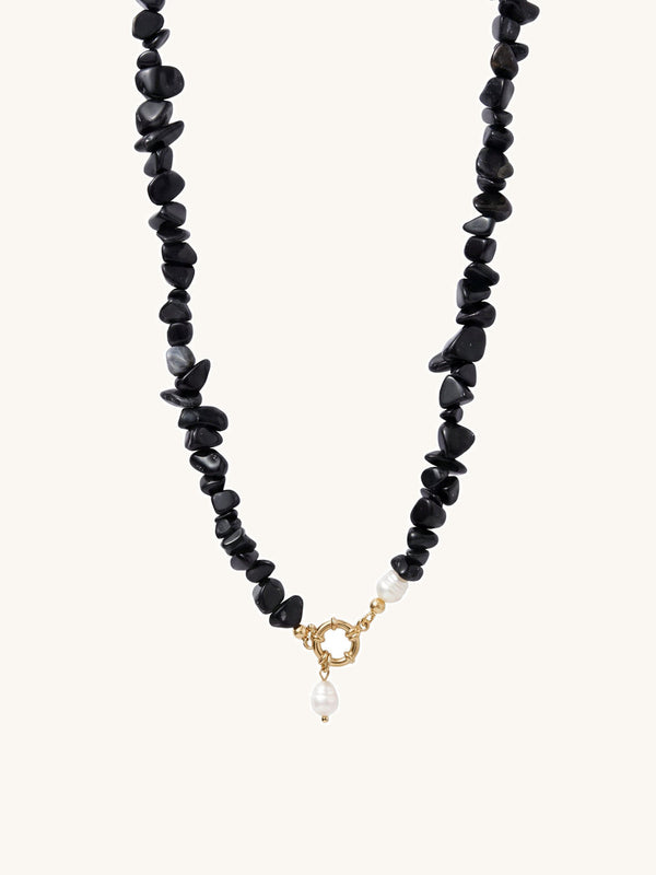 Midnight Pearl Obsidian-Kette mit Süßwasserperle – Weißer Hintergrund, Produktansicht