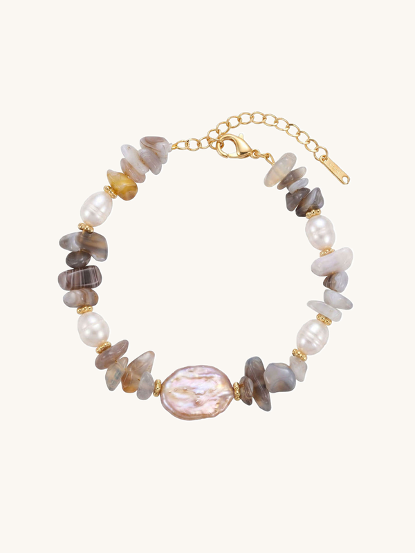 Coastal Dream Bracelet – Natural Stone Bracelet with Freshwater Pearls and Baroque Pearl, 18K gold-plated – white background