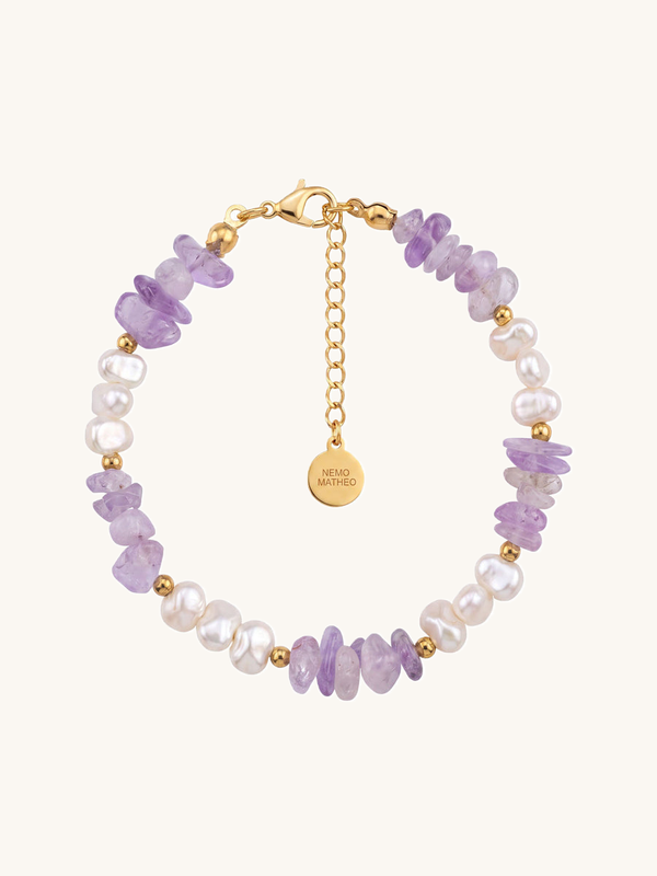 Armband Perlenmeer Amethyst – Produktbild auf weißem Hintergrund